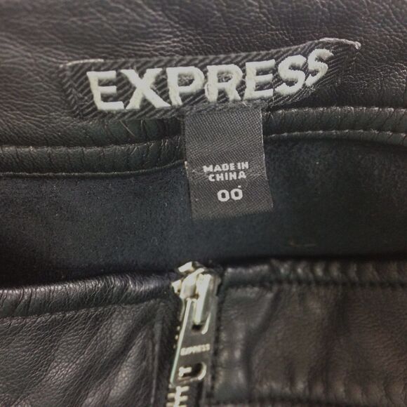 Express Faux Leather Mini Skirt with Zippers Size 00 Black - Picture 4 of 5